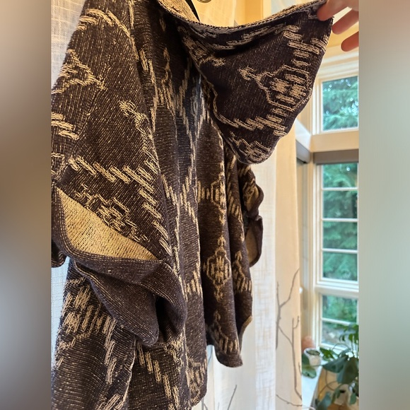 Women’s Roxy Poncho - Picture 6 of 7